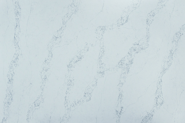 Белая кухонная столешница с серыми и бежевыми прожилками из кварцевого агломерата Stratos C4145 Marina