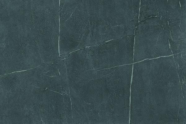 Столешница из керамогранита AtlasPlan A4UN Soapstone Dark Hammered с фактурной поверхностью